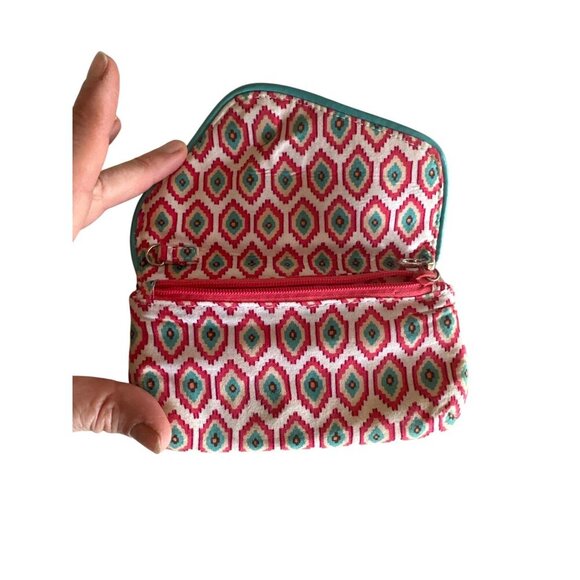 Vera Bradley Ikat Red/Teal Fabric Coin Purse Zippered Pocket & Magnetic Closure - Picture 2 of 4